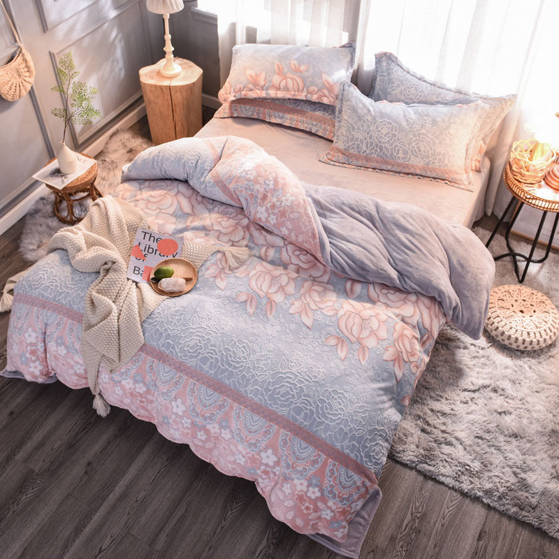 Printed Bedding Set — Modern Patterned 4-Piece Bedding