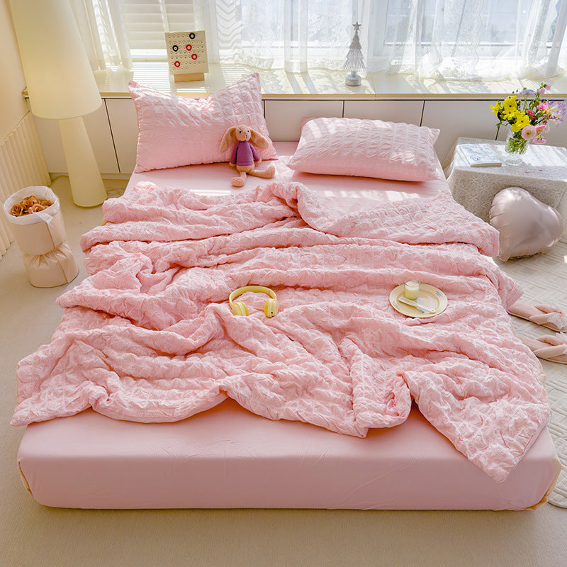 Lightweight Summer Cooling Quilt — Soft Breathable Bedding