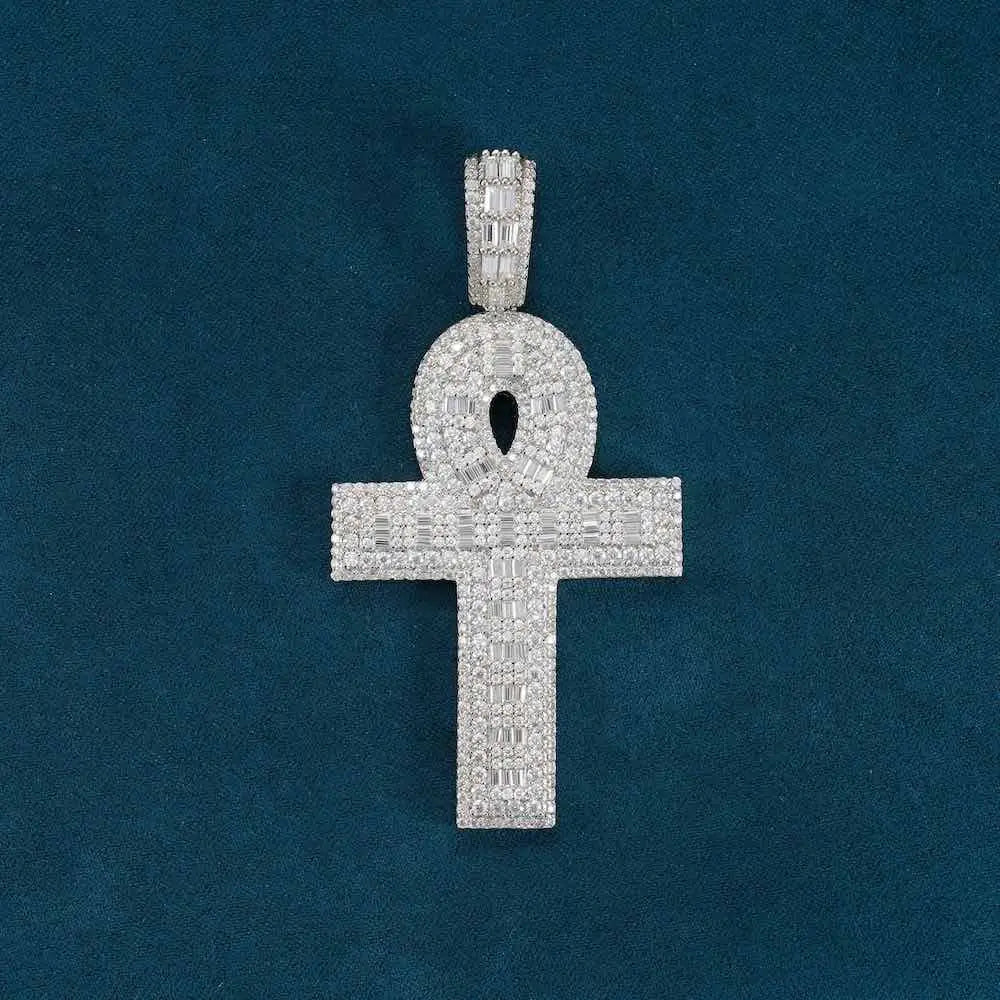 Iced-Out Cubic Zirconia Heart Pendant Necklace – Hip Hop Statement