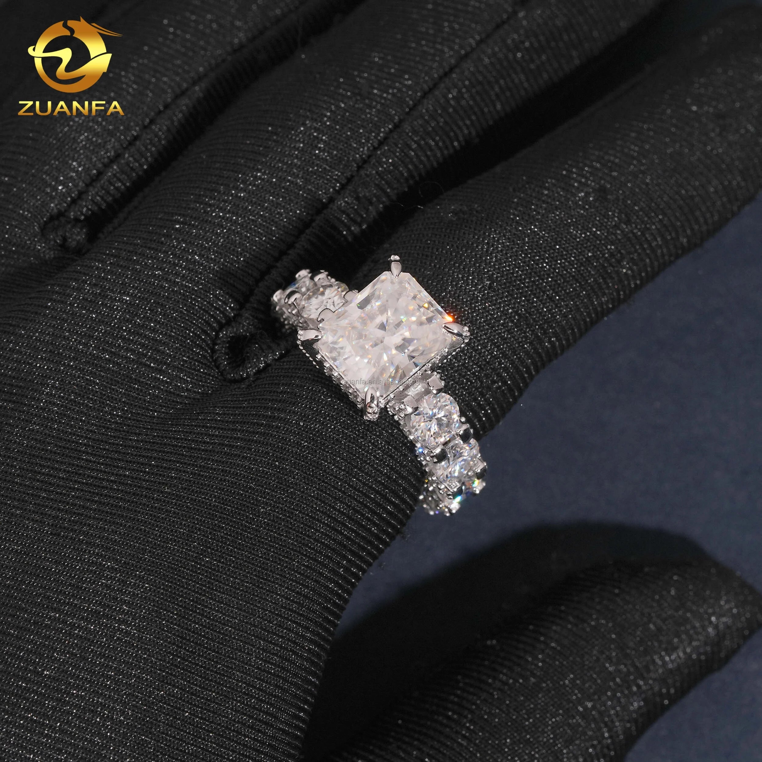 New Arrivals USA Warehouse Fashion Luxury Jewelry 5Ct Vvs Radiant Moissanite 925 Sterling Silver Eternity Engagement Ring