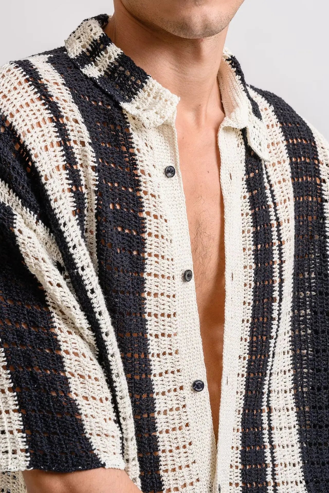 Hollowed Striped Knitted Lapel Shirt for Men in Summer Retro Half Sleeved Casual Shirt Short Sleeve Customization LOGO