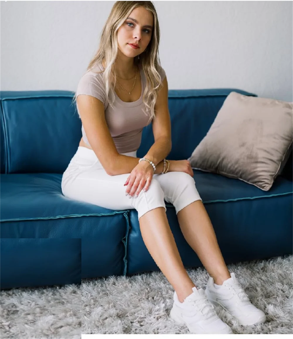 High-Waist Stretch Capri Jeans
