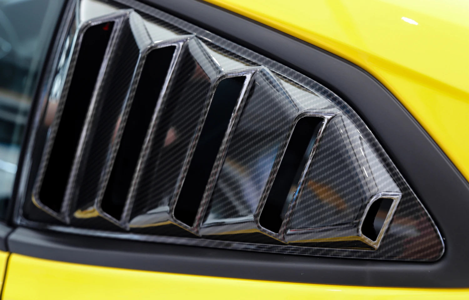 Car Side Rear Window Scoop Louvers Decoration Cover Stickers for Chevrolet Camaro 2017 2018 2019 2020 2021 Exterior Accessories