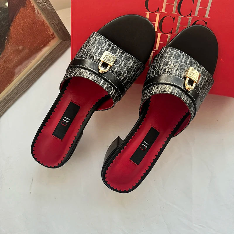 CH New Women's Outdoor Sandals Simple and Comfortable Classic Style Fashion Summer Ladies Slippers Low Heel Retro Versatile