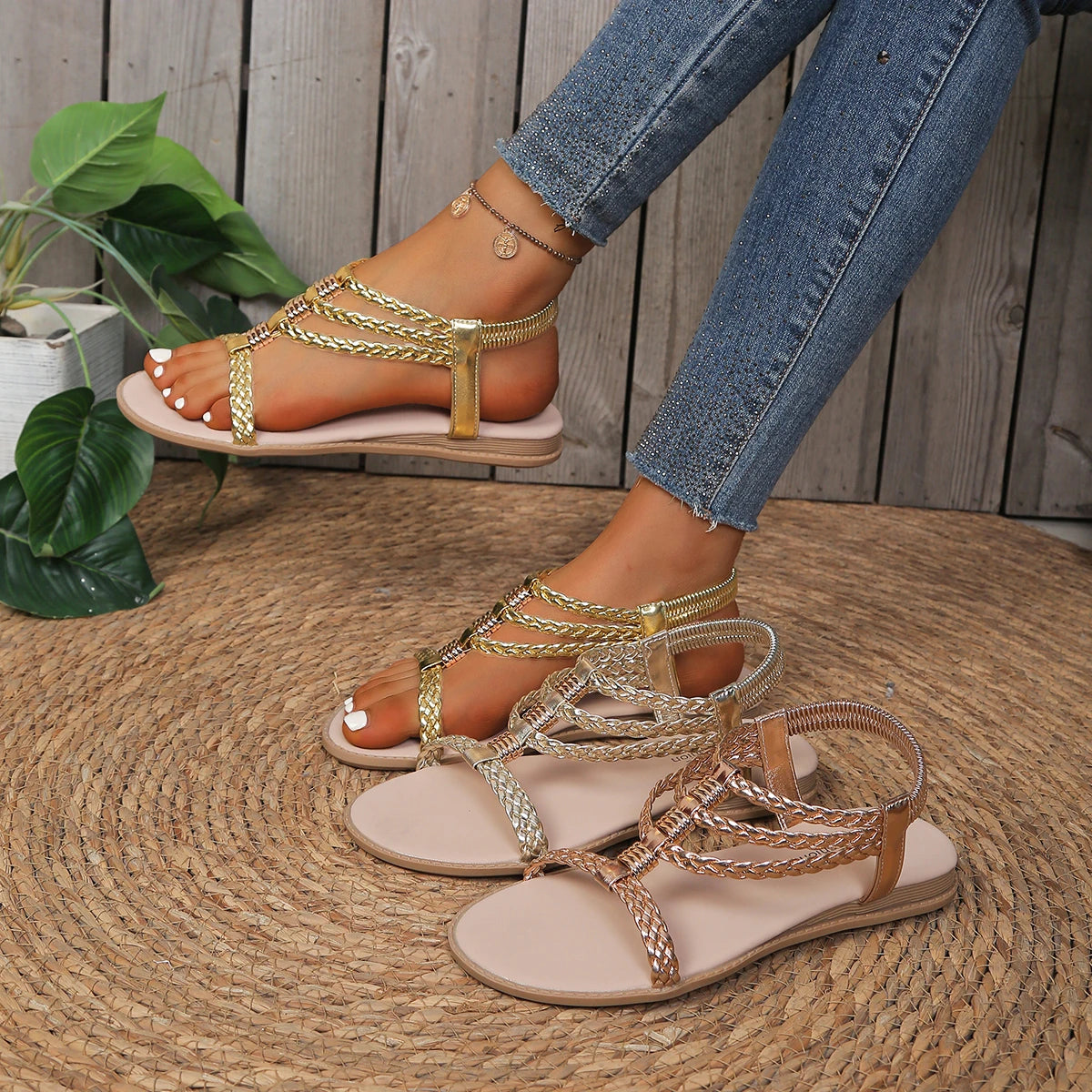 Women's Summer Round-Toe Non-Slip Comfortable Flat Sandals Fashionable New Golden Style Best-Selling Plus-Size Casual Footwear