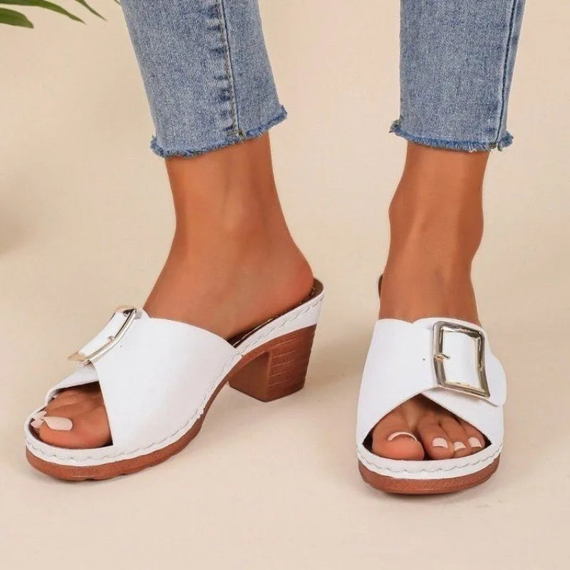 Women Sandals Summer New Fashion Soft Platform Shoes Ladies Chunky Heels Buckle Designer Slippers Outdoor High Heels Sandals