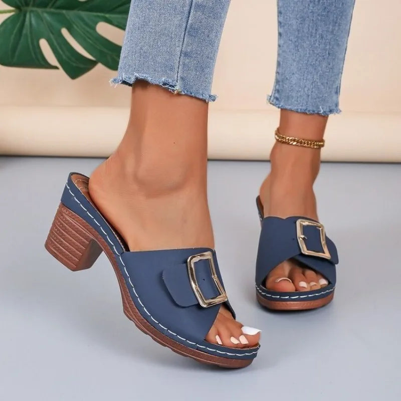 Women Sandals Summer New Fashion Soft Platform Shoes Ladies Chunky Heels Buckle Designer Slippers Outdoor High Heels Sandals