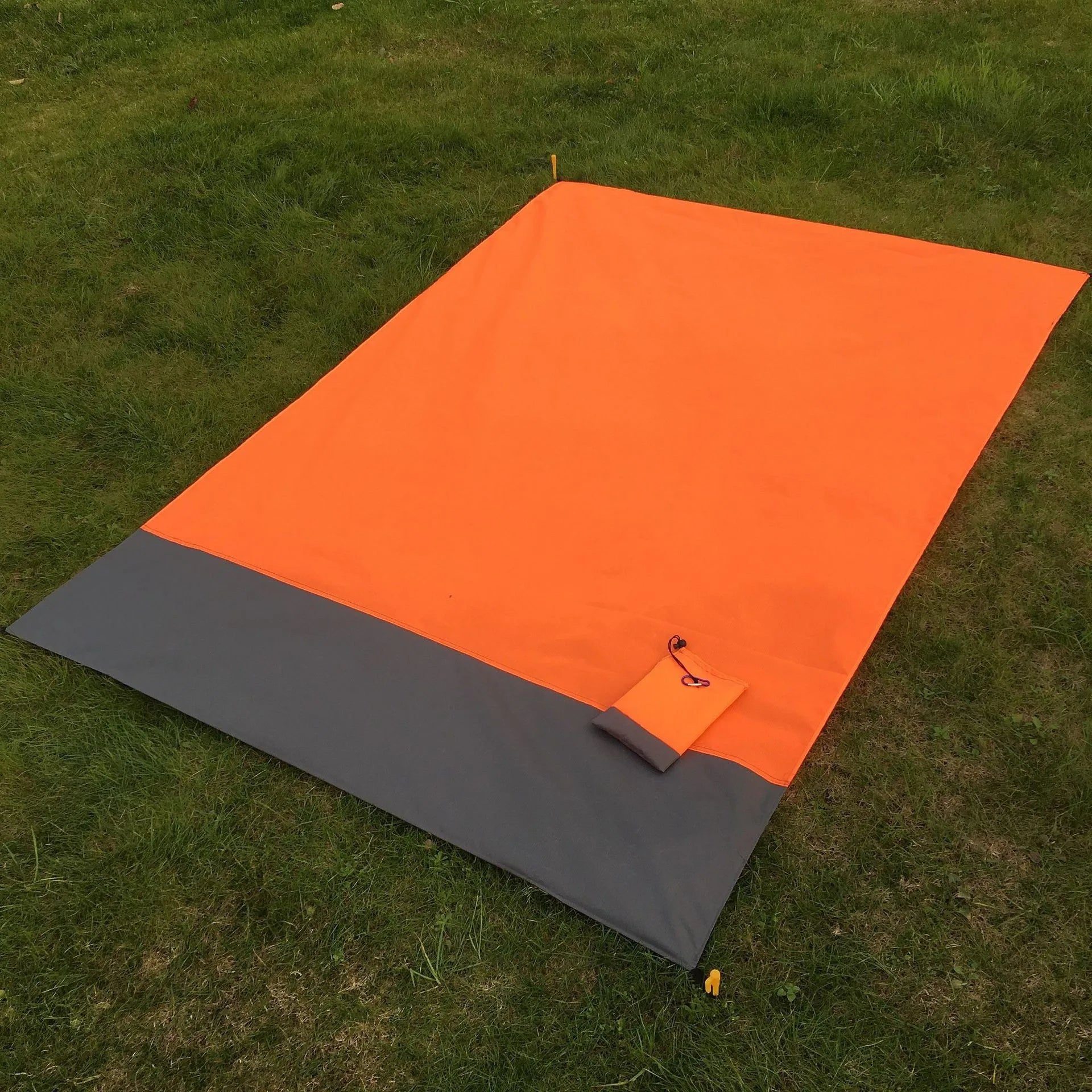 Beach Blanket Sandproof 200x140cm Lightweight