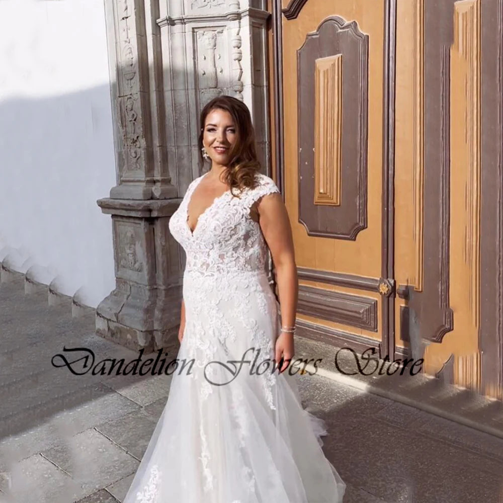 Plus Size Tulle Lace Backless Mermaid Wedding Dress