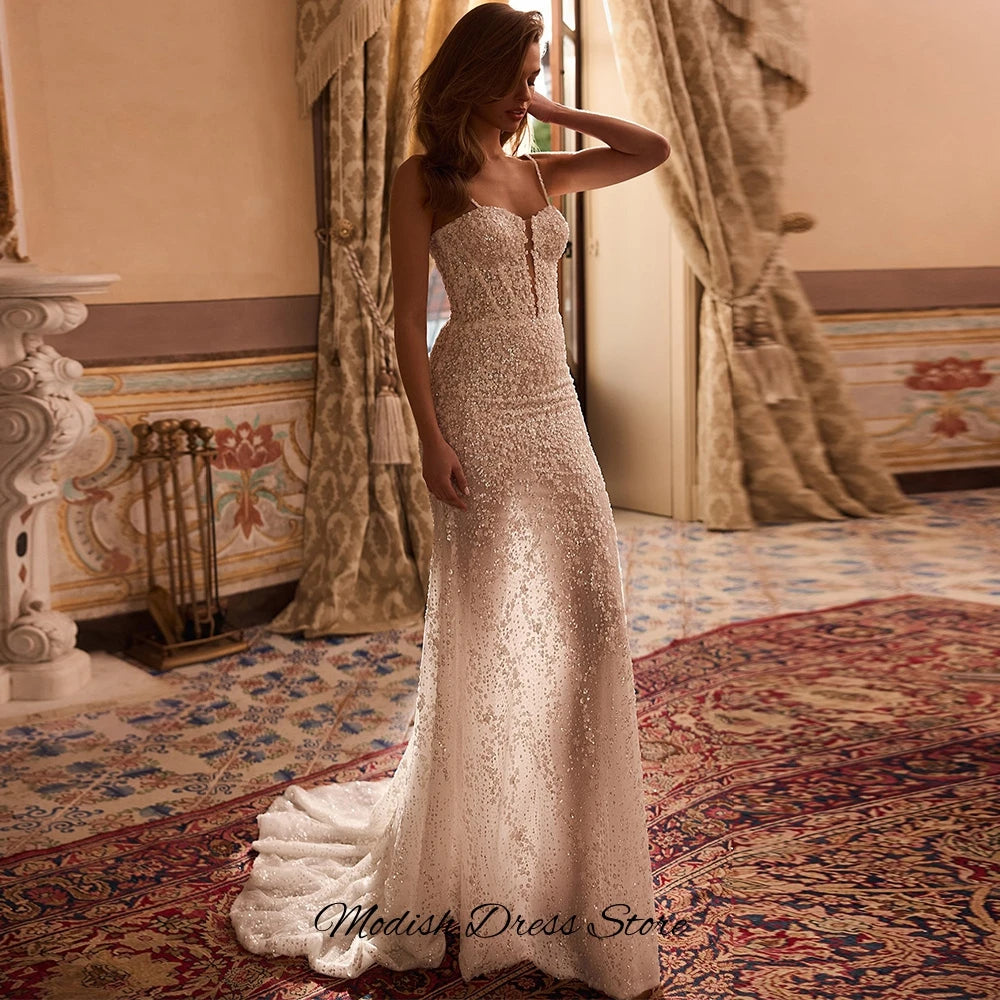 Elegant Spaghetti Straps Straight Bridal Gowns Customized Sequined and Beading Wedding Dress Sweetheart Tulle Vestido De Novia