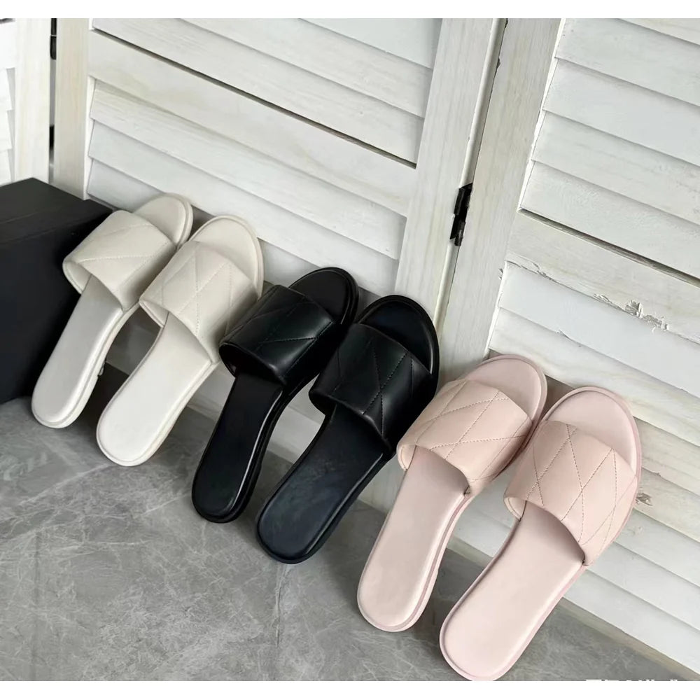 Early Spring New Fashionable And Versatile Flat Casual Slip-on Sandals For Beach Vacation And Outdoor Wear