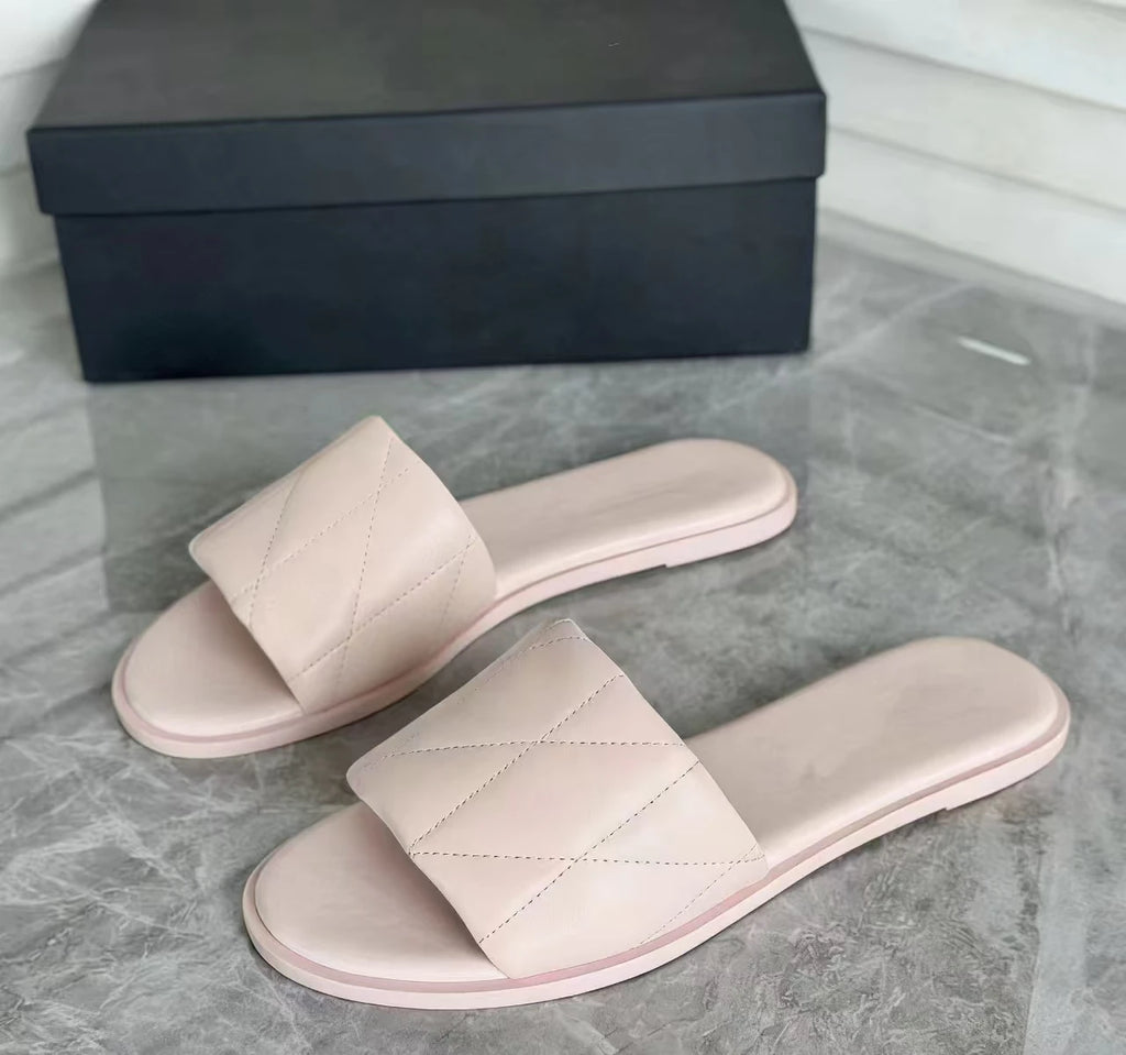 Early Spring New Fashionable And Versatile Flat Casual Slip-on Sandals For Beach Vacation And Outdoor Wear