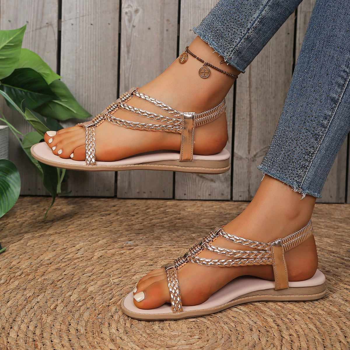 Women's Summer Round-Toe Non-Slip Comfortable Flat Sandals Fashionable New Golden Style Best-Selling Plus-Size Casual Footwear
