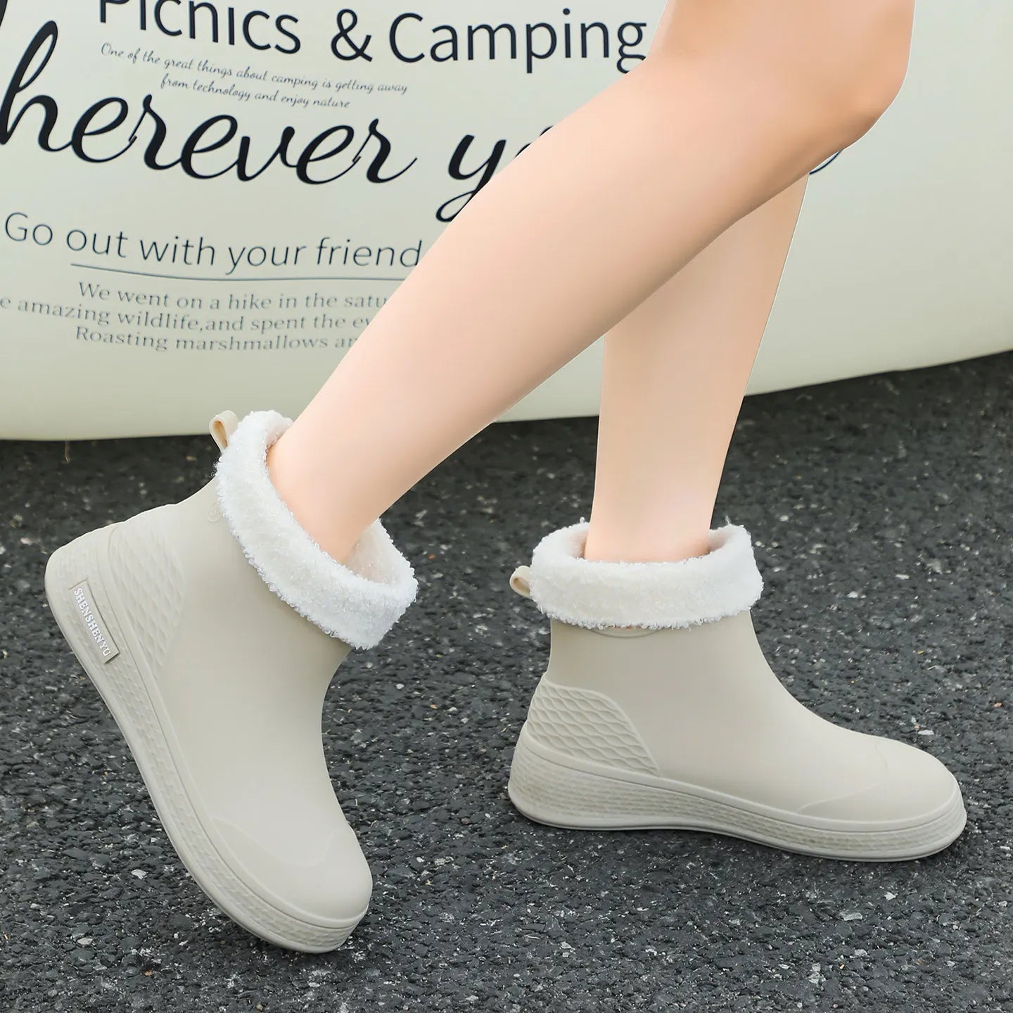 Short rain boots for women, waterproof, anti-slip, lined, suitable for rainy weather,  comfortable, kitchen work, rubbershoes