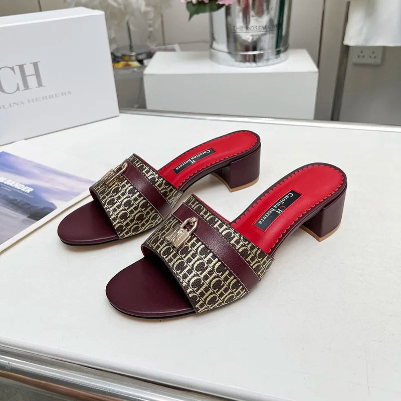 CH New Women's Outdoor Sandals Simple and Comfortable Classic Style Fashion Summer Ladies Slippers Low Heel Retro Versatile