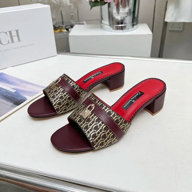CH New Women's Outdoor Sandals Simple and Comfortable Classic Style Fashion Summer Ladies Slippers Low Heel Retro Versatile