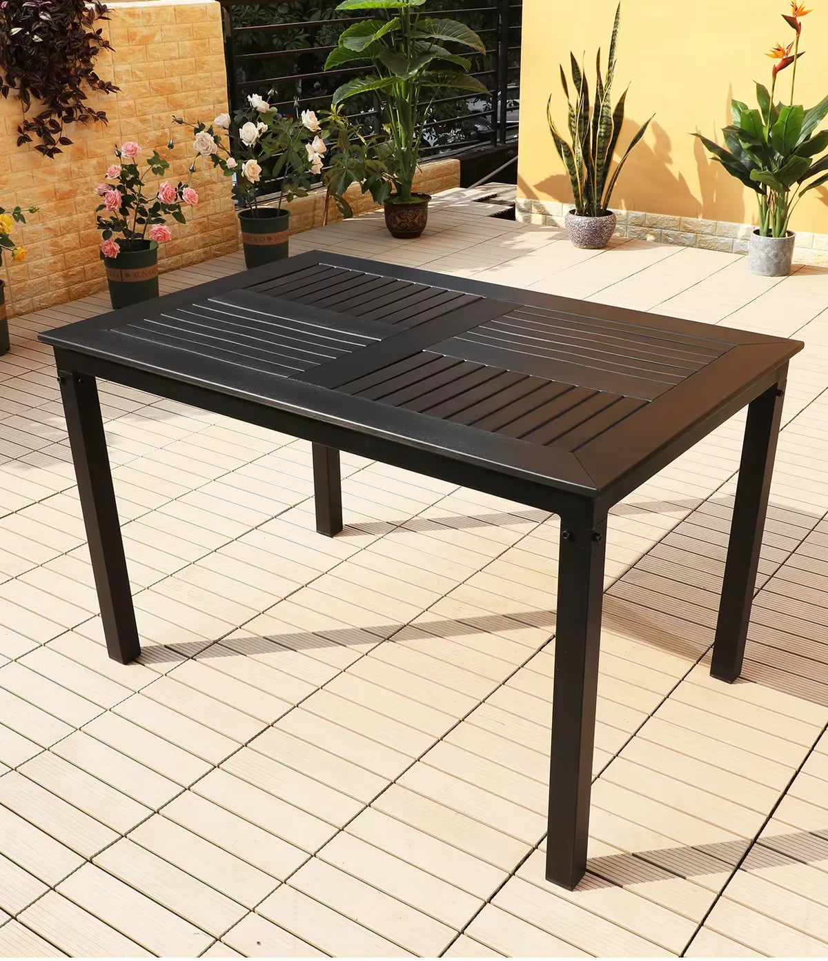 Outdoor Dining Table 120cm Wood-Plastic Garden