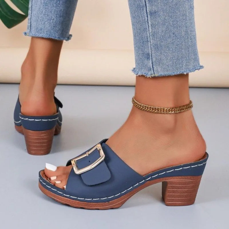 Women Sandals Summer New Fashion Soft Platform Shoes Ladies Chunky Heels Buckle Designer Slippers Outdoor High Heels Sandals