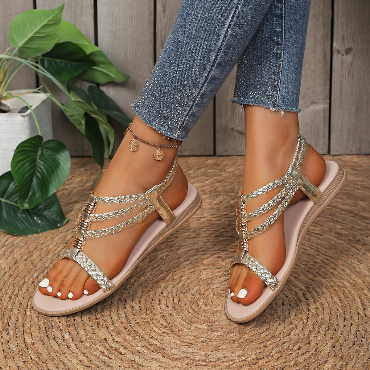 Women's Summer Round-Toe Non-Slip Comfortable Flat Sandals Fashionable New Golden Style Best-Selling Plus-Size Casual Footwear