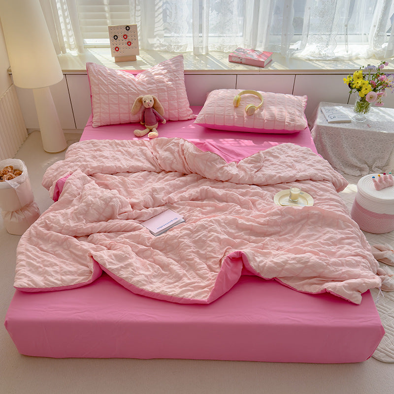 Lightweight Summer Cooling Quilt — Soft Breathable Bedding