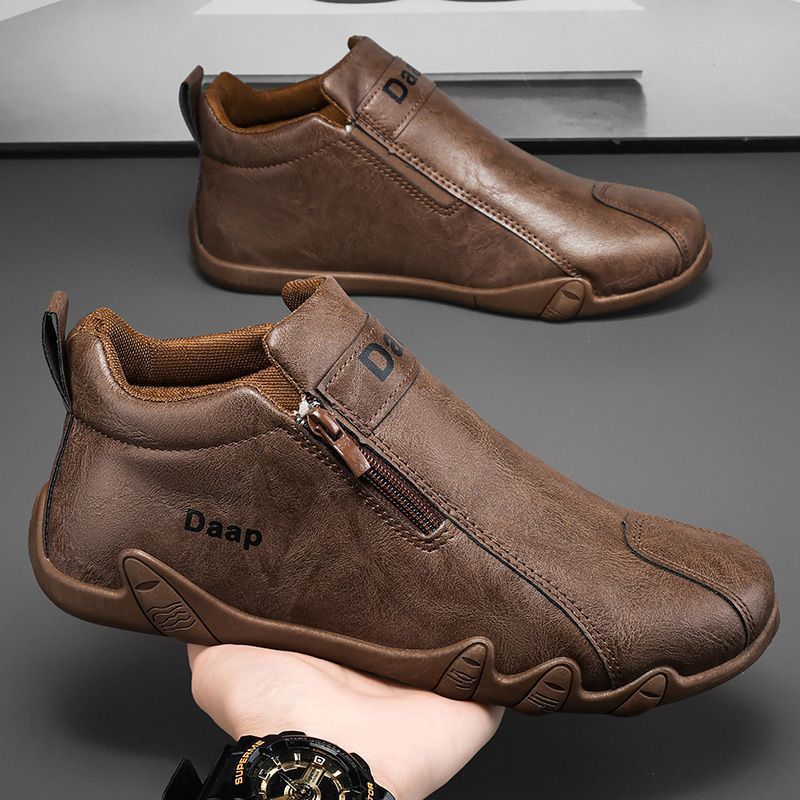 Men's High-Top Hiking Shoes — Durable Outdoor Footwear